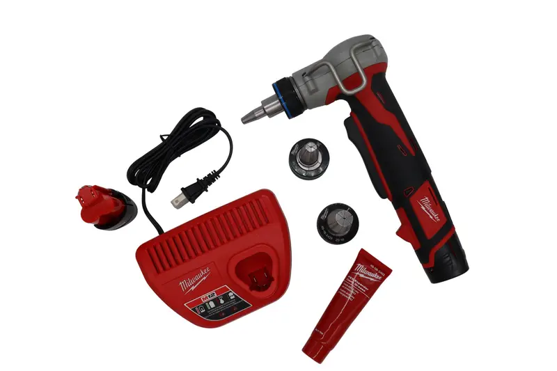 Milwaukee M12 Cordless Pex Expander Kit – 12V Auto-Rotating Expansion Tool For Pex-A/F1960 Tubing – Includes 1/2", 3/4", 1" Heads, Grease, Charger, Two Batteries, And Hard Case 1
