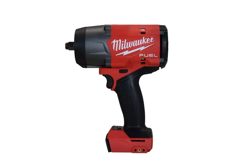 Milwaukee M18 Fuel 18V 1/2" High-Torque Impact Wrench Kit – Brushless Powerstate Motor, Redlink Plus Intelligence, Battery & Charger Included – Compact, High-Output Design 1