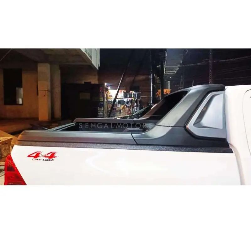 Toyota Hilux Rocco Oem-Style Roll Bar – Matte Black Finish (2020–2025) 1